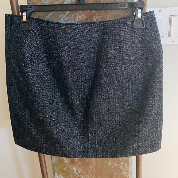 Express size 2 black sparkly skirt - Picture 3 of 3